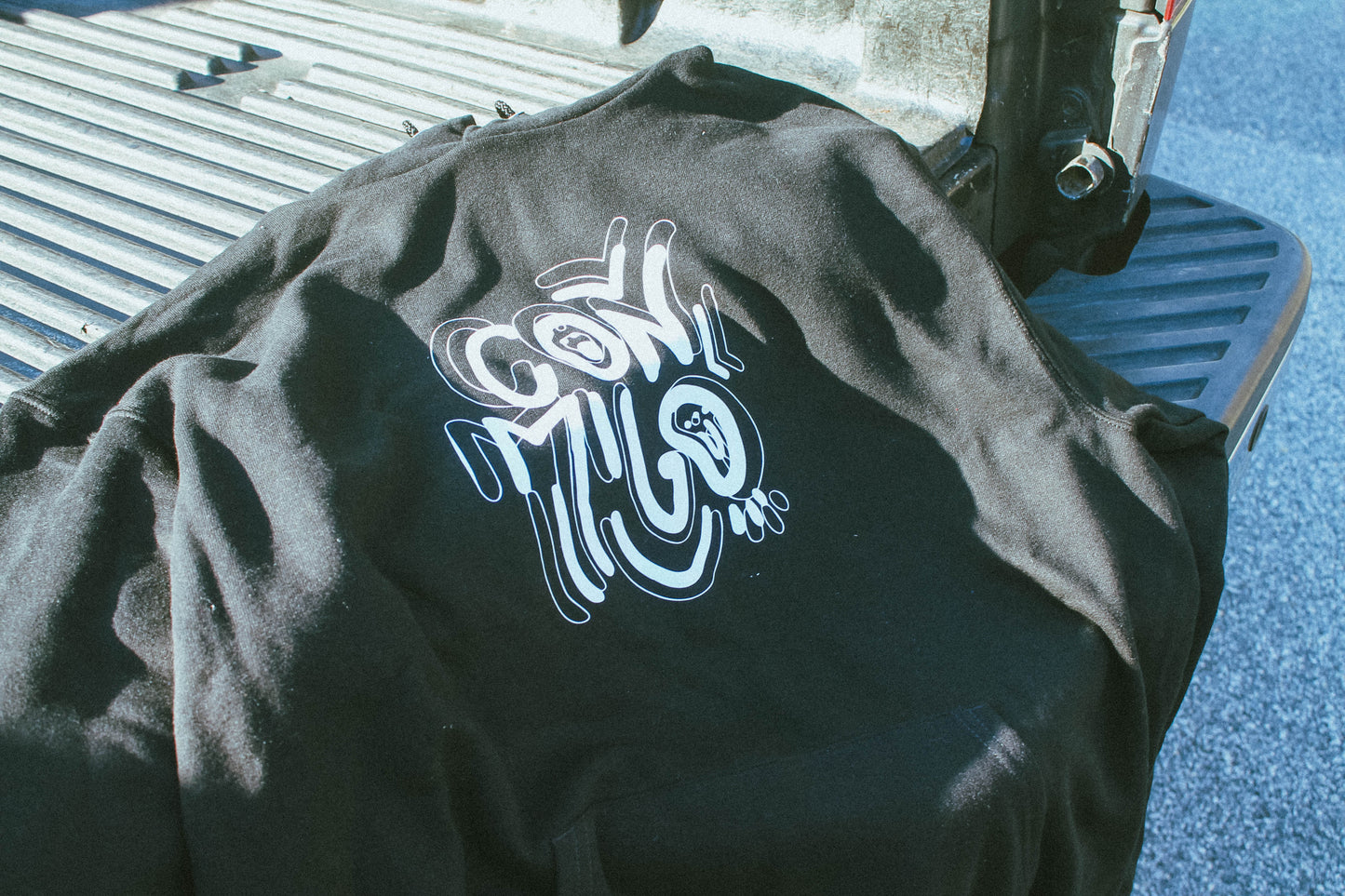 "CONMIGO" HOODIE