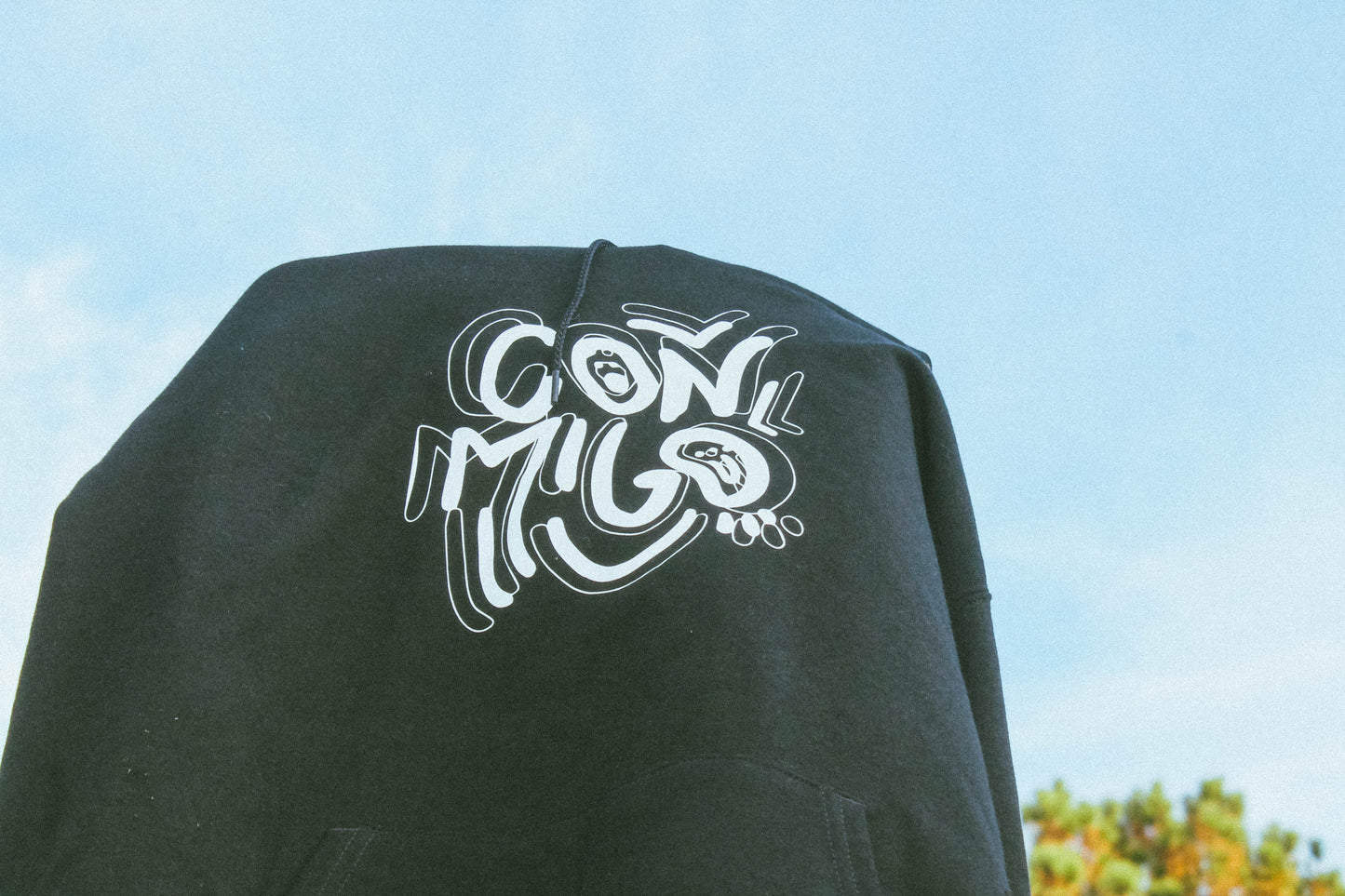 "CONMIGO" HOODIE