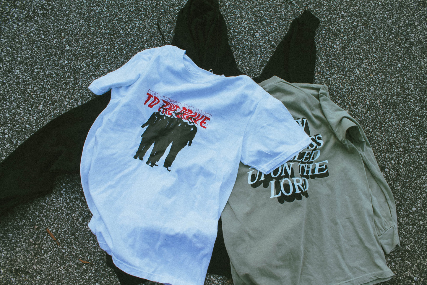"TO THE GRAVE" TEE